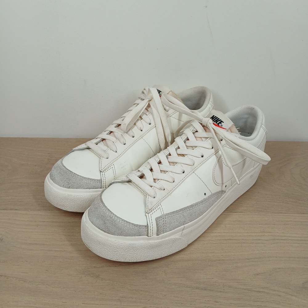 Nike Blazer Low Platform Women 11 Sail White Leather Sneakers Streetwear Casual